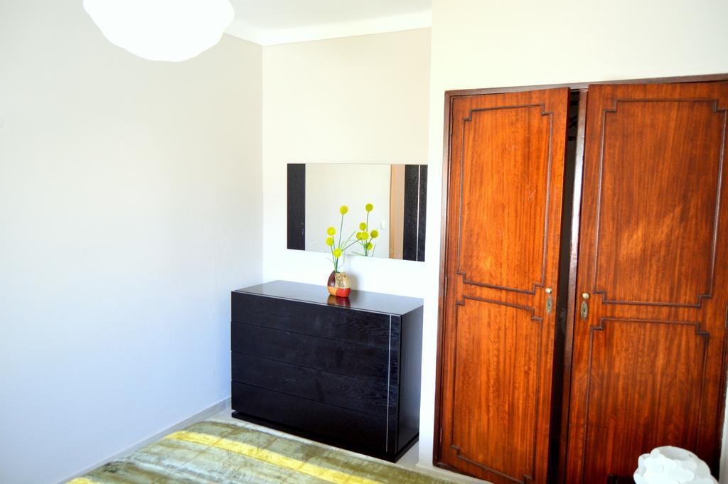 Apartamento Glamour Apartment Manta Rota Phòng bức ảnh
